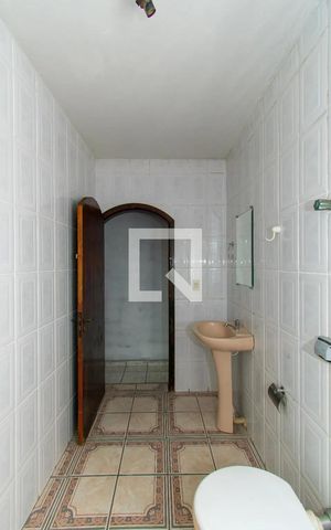 Casa à venda com 132m², 3 quartos e 1 vagaBanheiro