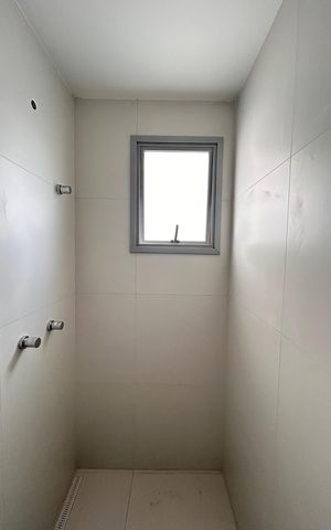 Apartamento à venda com 122m², 3 quartos e 2 vagas Apartamento à venda com 122m², 3 quartos e 2 vagasBanheiro social