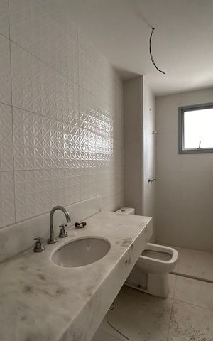 Apartamento à venda com 122m², 3 quartos e 2 vagas Apartamento à venda com 122m², 3 quartos e 2 vagasBanheiro social