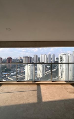 Apartamento à venda com 122m², 3 quartos e 2 vagas Apartamento à venda com 122m², 3 quartos e 2 vagasVaranda