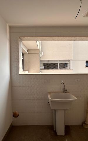 Apartamento à venda com 122m², 3 quartos e 2 vagas Apartamento à venda com 122m², 3 quartos e 2 vagasÁrea de Serviço