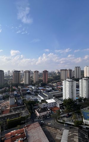 Apartamento à venda com 122m², 3 quartos e 2 vagas Apartamento à venda com 122m², 3 quartos e 2 vagasVista