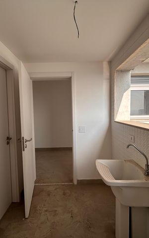 Apartamento à venda com 122m², 3 quartos e 2 vagas Apartamento à venda com 122m², 3 quartos e 2 vagasÁrea de Serviço