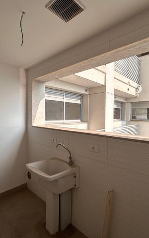 Apartamento à venda com 122m², 3 quartos e 2 vagas Apartamento à venda com 122m², 3 quartos e 2 vagasÁrea de Serviço