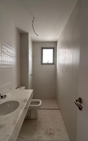 Apartamento à venda com 122m², 3 quartos e 2 vagas Apartamento à venda com 122m², 3 quartos e 2 vagasBanheiro social