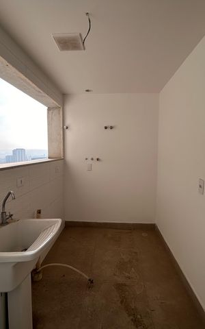 Apartamento à venda com 122m², 3 quartos e 2 vagas Apartamento à venda com 122m², 3 quartos e 2 vagasÁrea de serviço