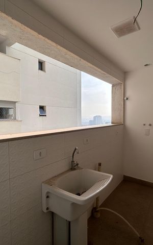 Apartamento à venda com 122m², 3 quartos e 2 vagas Apartamento à venda com 122m², 3 quartos e 2 vagasÁrea de Serviço
