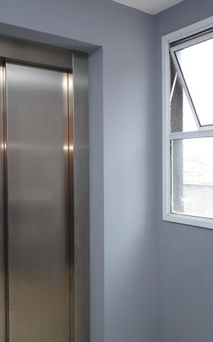 Apartamento para alugar com 70m², 2 quartos e sem vagaÁrea comum - Saguão do andar