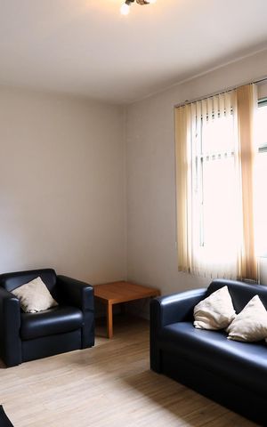 Apartamento à venda com 70m², 2 quartos e 1 vaga Apartamento à venda com 70m², 2 quartos e 1 vagaSala