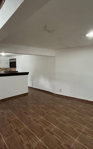 Casa de condomínio para alugar com 35m², 2 quartos e 1 vagaSala