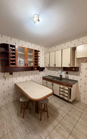 Apartamento à venda com 88m², 2 quartos e 2 vagas Apartamento à venda com 88m², 2 quartos e 2 vagasCozinha