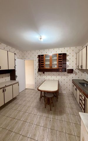 Apartamento à venda com 88m², 2 quartos e 2 vagas Apartamento à venda com 88m², 2 quartos e 2 vagasCozinha