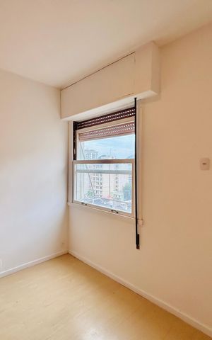 Apartamento para alugar com 81m², 3 quartos e sem vaga