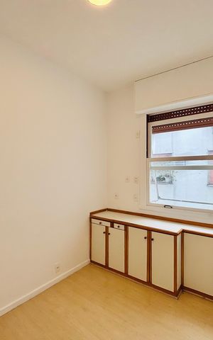 Apartamento para alugar com 81m², 3 quartos e sem vaga