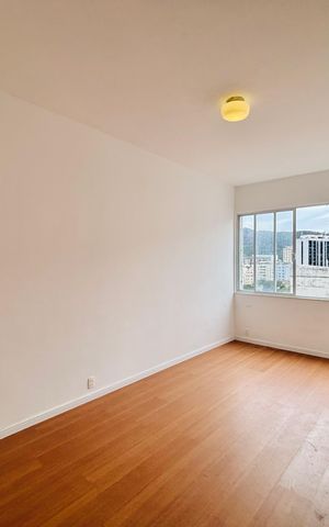 Apartamento para alugar com 81m², 3 quartos e sem vaga
