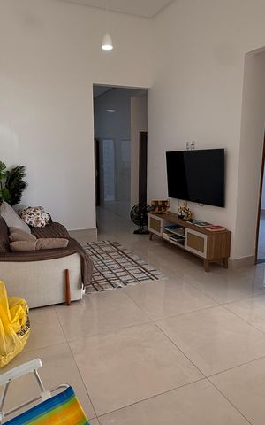 Casa à venda com 129m², 3 quartos e 3 vagasSala