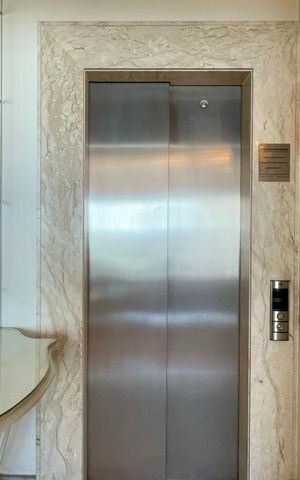 Apartamento para alugar com 178m², 3 quartos e 3 vagas Apartamento para alugar com 178m², 3 quartos e 3 vagasHall social