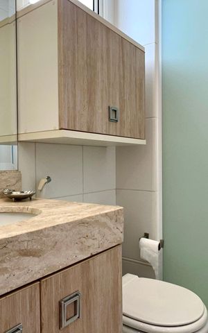 Apartamento para alugar com 178m², 3 quartos e 3 vagas Apartamento para alugar com 178m², 3 quartos e 3 vagasBanheiro da Suíte 2