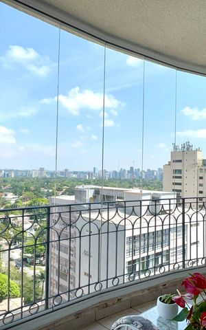Apartamento para alugar com 178m², 3 quartos e 3 vagas Apartamento para alugar com 178m², 3 quartos e 3 vagasVaranda