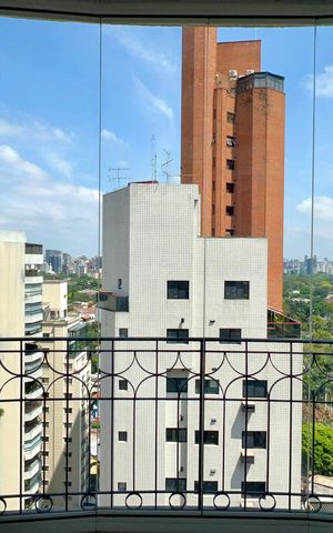 Apartamento para alugar com 178m², 3 quartos e 3 vagas Apartamento para alugar com 178m², 3 quartos e 3 vagasVaranda
