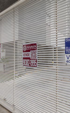 Apartamento à venda com 359m², 2 quartos e 6 vagasPlaca QuintoAndar EBSM-160