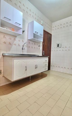 Apartamento para alugar com 127m², 3 quartos e 2 vagas Apartamento para alugar com 127m², 3 quartos e 2 vagasCozinha