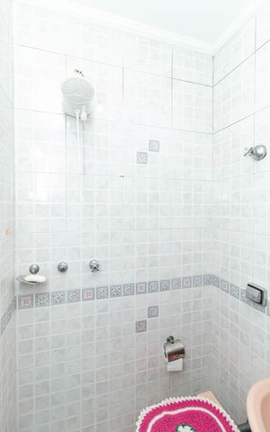 Casa à venda com 150m², 4 quartos e 3 vagasBanheiro da Suíte