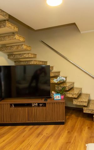 Casa à venda com 150m², 4 quartos e 3 vagasSala