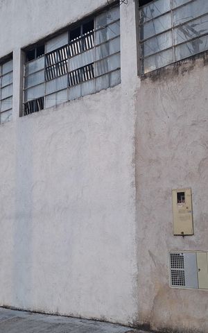Casa à venda com 150m², 4 quartos e 3 vagasFachada 2