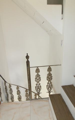 Casa para alugar com 80m², 2 quartos e sem vagaHall da escada