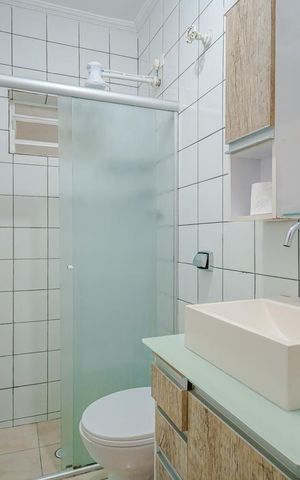 Casa para alugar com 55m², 1 quarto e 1 vaga Casa para alugar com 55m², 1 quarto e 1 vagaBanheiro
