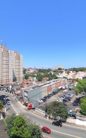 Apartamento para alugar com 46m², 2 quartos e 1 vagaVista da sacada