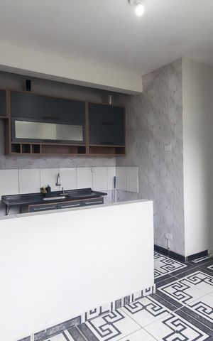 Casa para alugar com 35m², 1 quarto e sem vaga Casa para alugar com 35m², 1 quarto e sem vagaSala