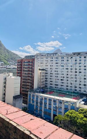 Apartamento para alugar com 216m², 3 quartos e 1 vaga