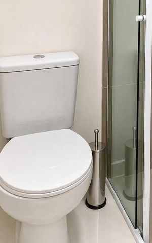 Apartamento à venda com 60m², 3 quartos e sem vaga Apartamento à venda com 60m², 3 quartos e sem vagaBanheiro