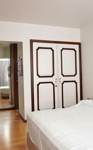 Apartamento à venda com 320m², 6 quartos e 3 vagas Apartamento à venda com 320m², 6 quartos e 3 vagasSuíte 3