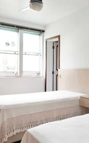 Apartamento à venda com 320m², 6 quartos e 3 vagas Apartamento à venda com 320m², 6 quartos e 3 vagasSuíte 2