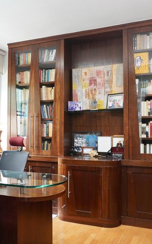 Apartamento à venda com 320m², 6 quartos e 3 vagas Apartamento à venda com 320m², 6 quartos e 3 vagasSuíte 1 (Escritório)