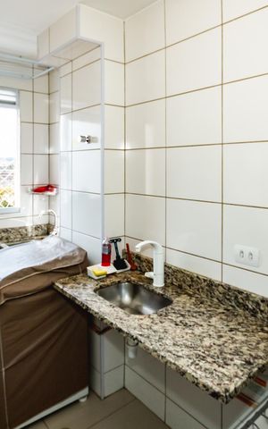 Apartamento à venda com 48m², 2 quartos e 1 vagaCozinha e Área de Serviço