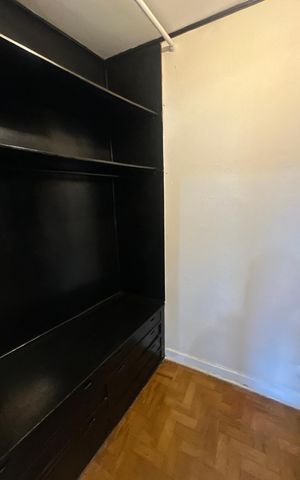 Apartamento para alugar com 138m², 2 quartos e sem vagaCloset