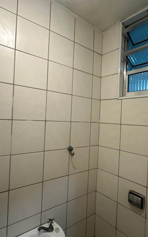 Apartamento para alugar com 138m², 2 quartos e sem vagaBanheiro de serviço 