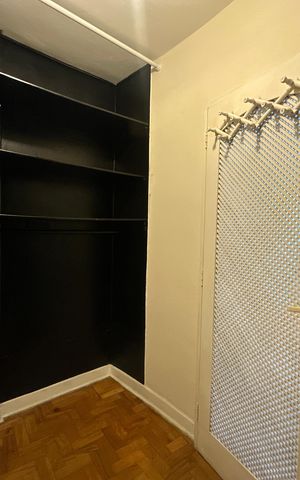 Apartamento para alugar com 138m², 2 quartos e sem vagaCloset