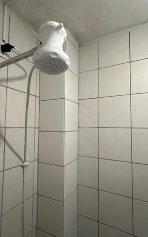 Apartamento para alugar com 138m², 2 quartos e sem vagaBanheiro de serviço 