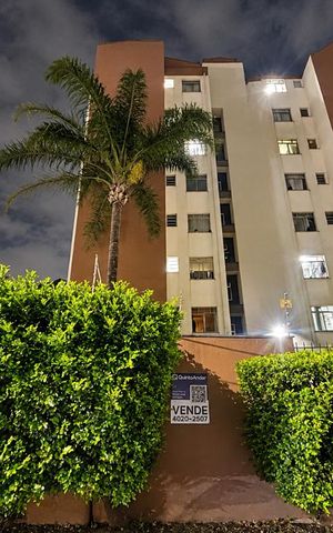 Apartamento para alugar com 57m², 2 quartos e 1 vaga Apartamento para alugar com 57m², 2 quartos e 1 vagaFachada com placa