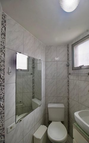 Apartamento à venda com 52m², 2 quartos e 1 vaga Apartamento à venda com 52m², 2 quartos e 1 vagaBanheiro