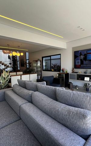 Casa de condomínio à venda com 250m², 3 quartos e 4 vagas Casa de condomínio à venda com 250m², 3 quartos e 4 vagasSala