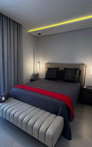Casa de condomínio à venda com 250m², 3 quartos e 4 vagas Casa de condomínio à venda com 250m², 3 quartos e 4 vagasQuarto
