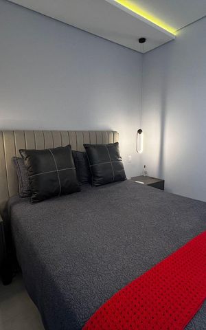 Casa de condomínio à venda com 250m², 3 quartos e 4 vagas Casa de condomínio à venda com 250m², 3 quartos e 4 vagasQuarto
