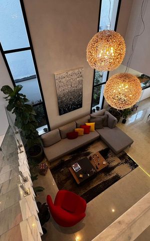Casa de condomínio à venda com 250m², 3 quartos e 4 vagas Casa de condomínio à venda com 250m², 3 quartos e 4 vagasSala