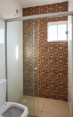 Casa para alugar com 85m², 2 quartos e 2 vagas Casa para alugar com 85m², 2 quartos e 2 vagasBanheiro
